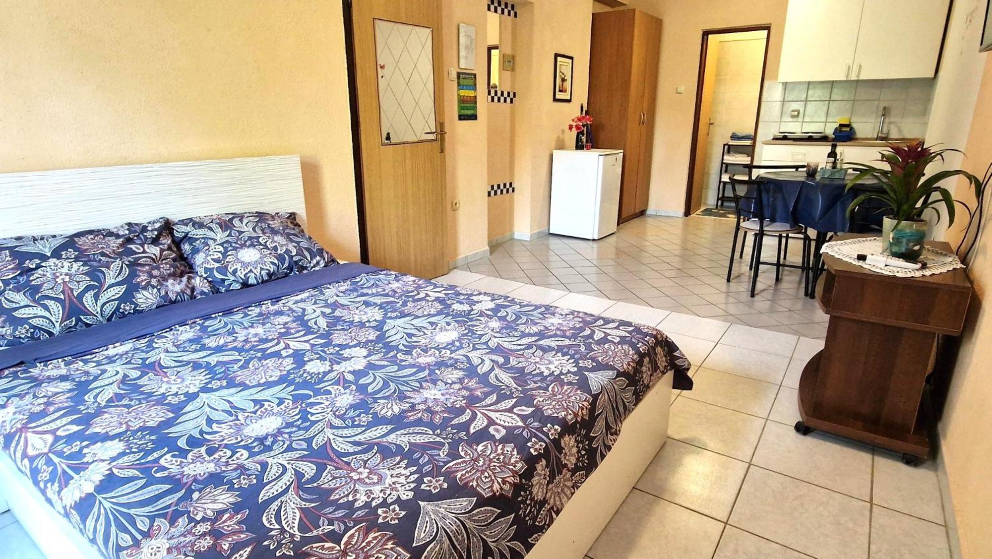 Apartman Merima Krk Town Exteriör bild